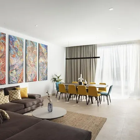 In Puerto Del Carmen Sleeps 10 Includes Swimming Pool And Air Con Puerto del Carmen (Lanzarote)